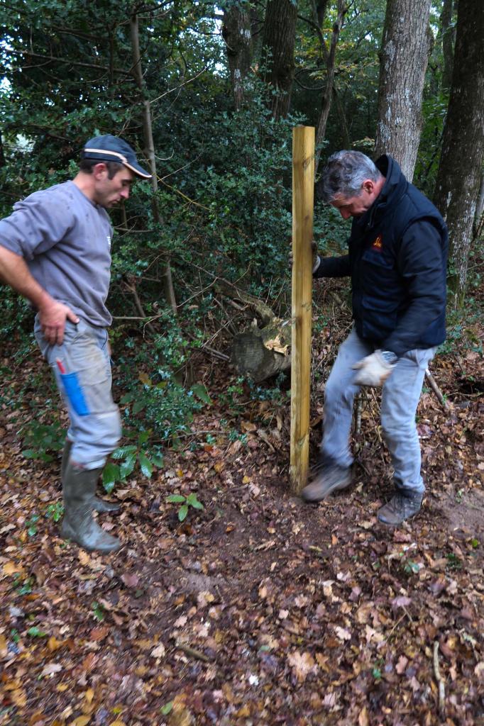 2017_10_08 Entretient circuit VTT et pose passerelles-15