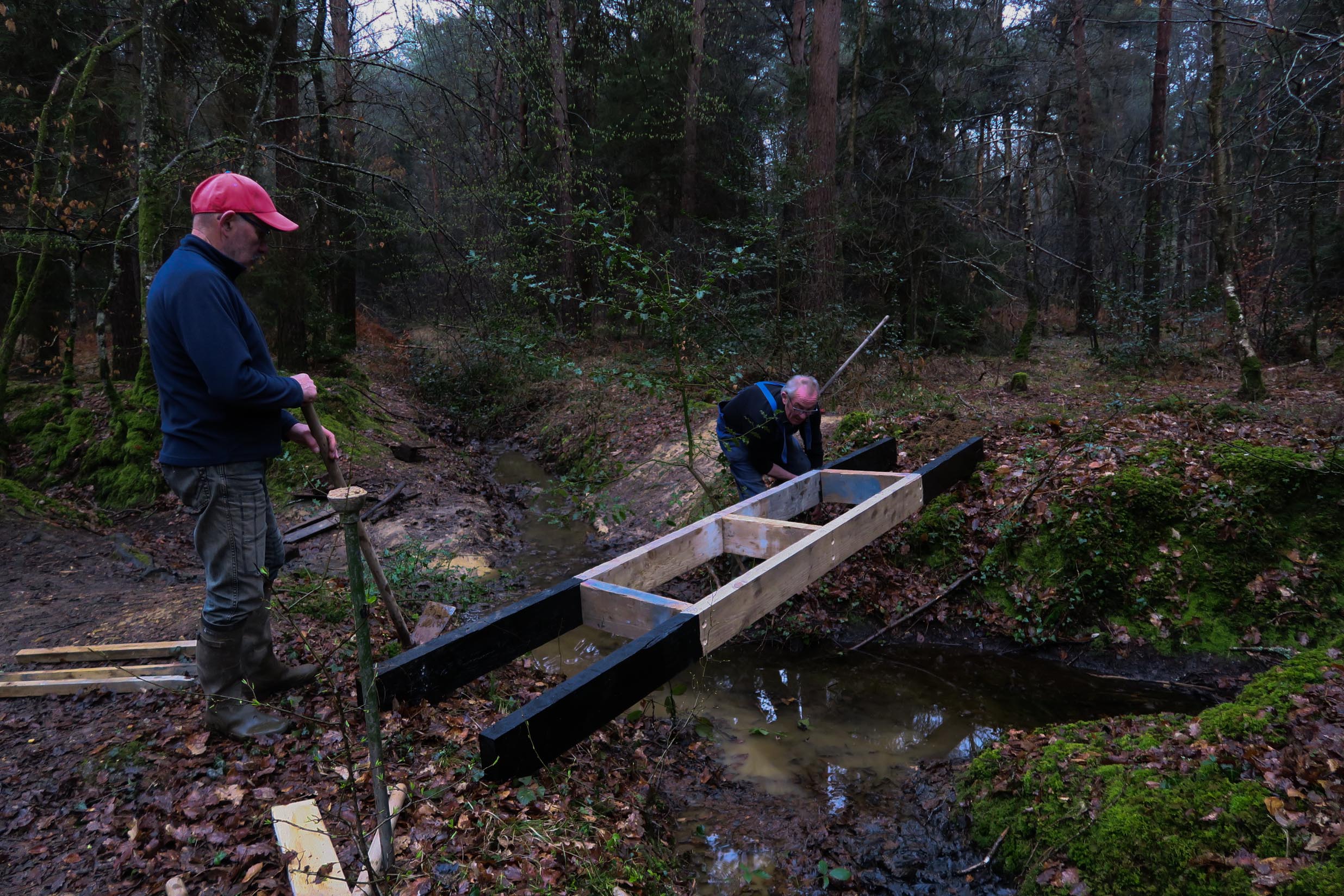 2018-03-10 Fabrication passerelle forêt Rennes 26-3